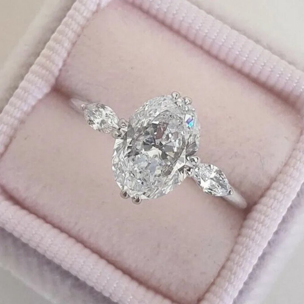 🆕 Stunning Large 6.50ctw Oval & Marquise Side Diamond Engagement /Promise Ring